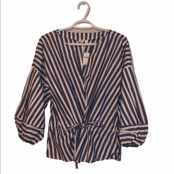 NWT - GAP women’s wide-sleeve top - Picture 1 of 8